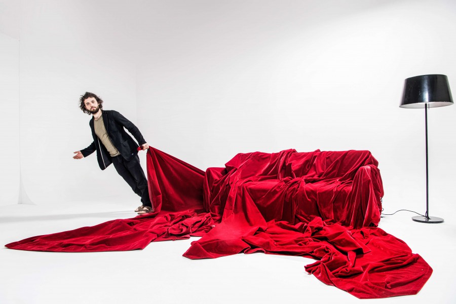 YANN FRISH / MAGICIEN / LE PARISIEN WEEK END