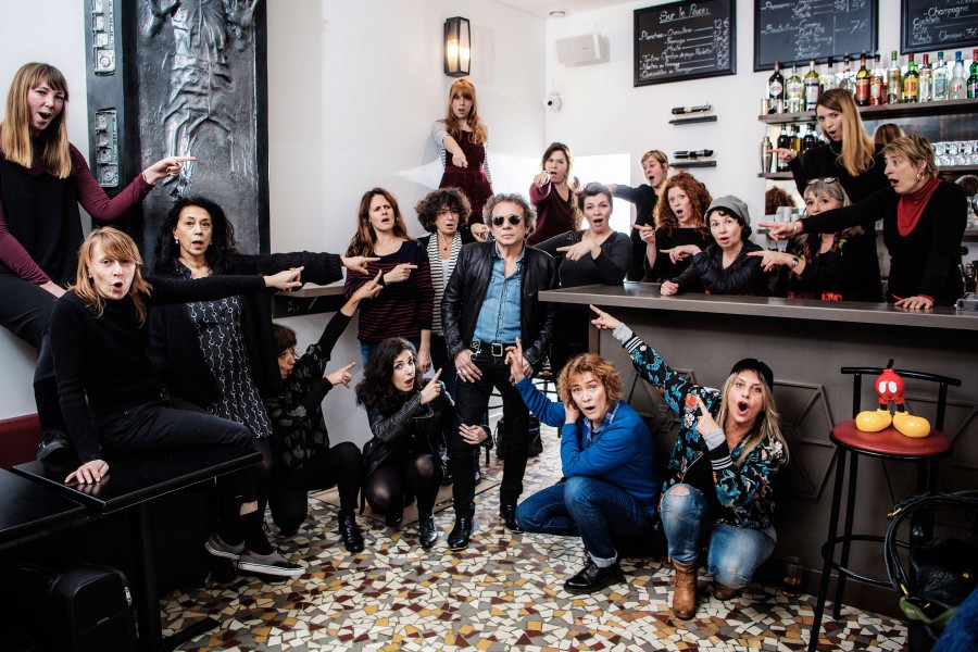 PHILLIPE MANOEUVRE ET LES FILLES...