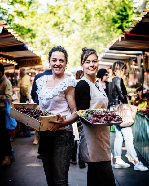 MARCHÉ DE PARIS / RELAXNEWS / PARISWORLDWIDE