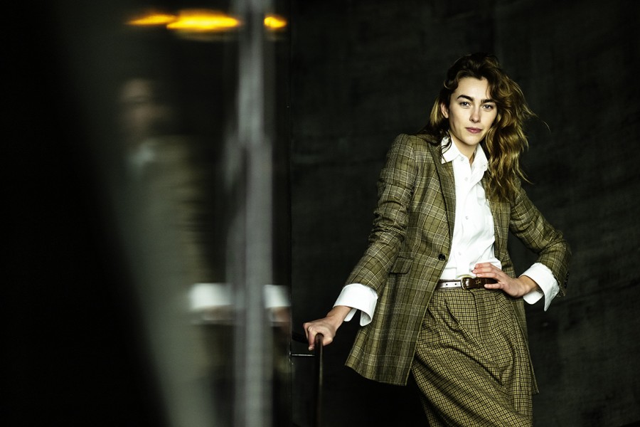 LUDMILLA VON CLEAR / GALA 